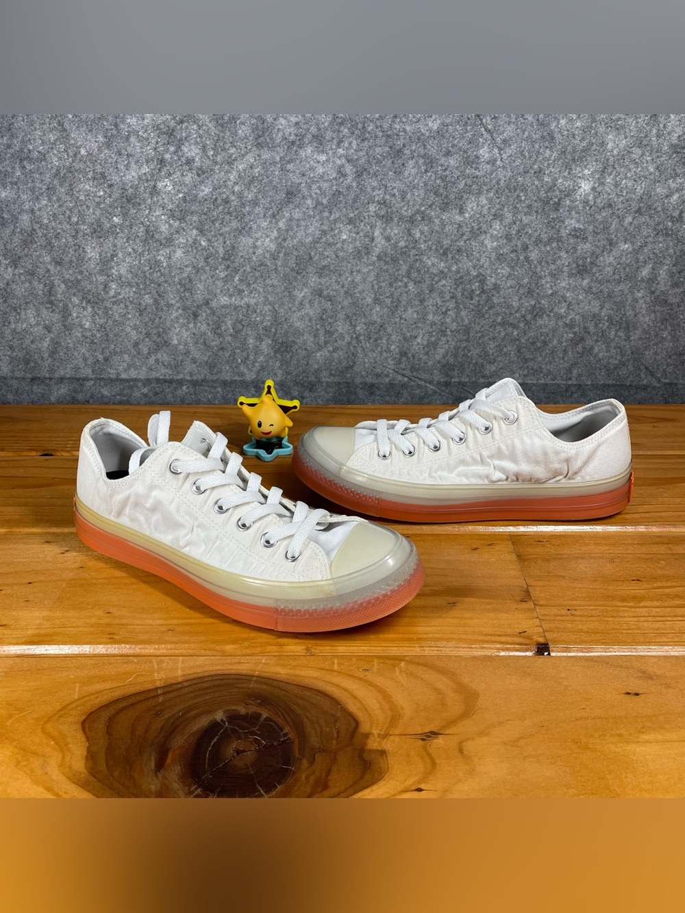 Converse Chuck Taylor All Star CX Low White Mango 168569C Mens 7.5 / Womens 9.5